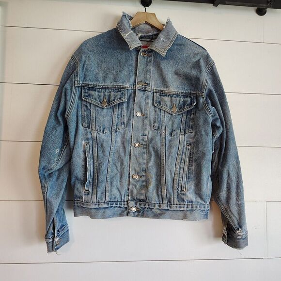 VTG Wrangler Hero Denim Trucker Jacket Men's Faded Thrash Punk Distressed Medium - Picture 1 of 16